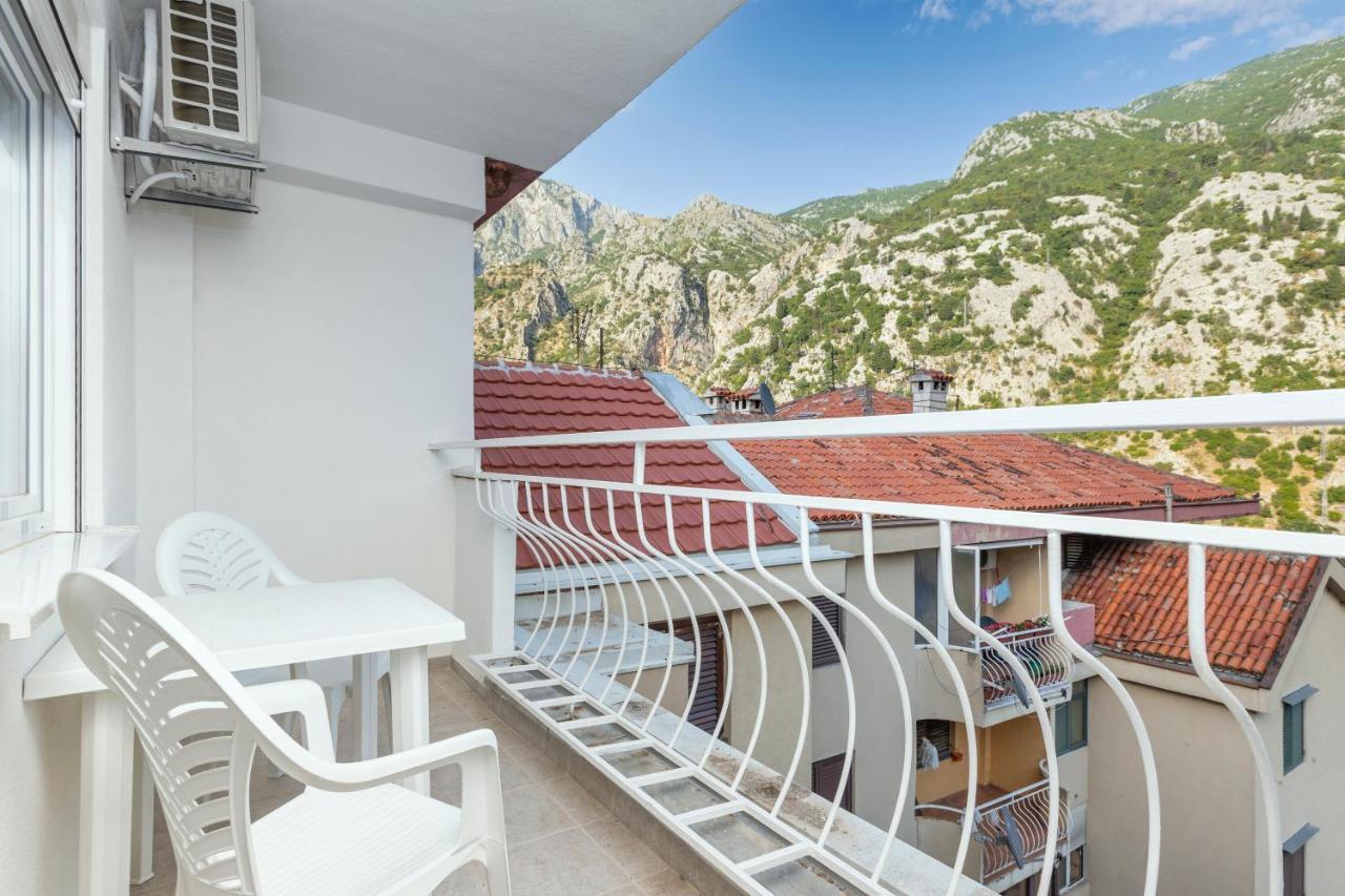 Studio Apartman Scardona Kotor Exterior photo